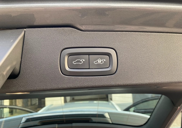 Volvo V60 cena 123000 przebieg: 80700, rok produkcji 2019 z Mikstat małe 46